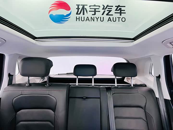 Фото 16 - Volkswagen Tayron