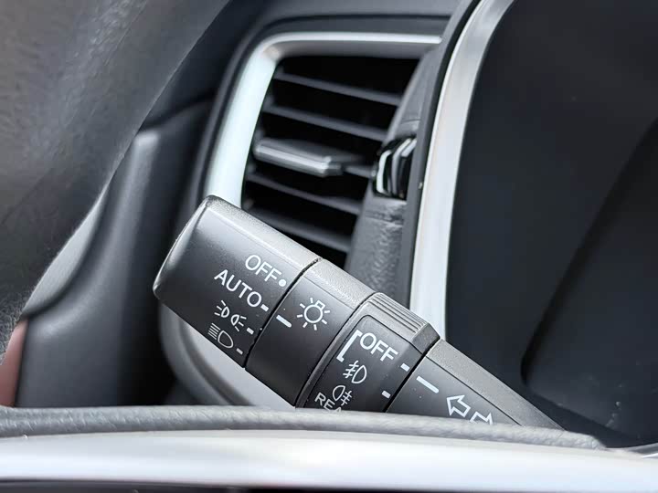 Фото 16 - Honda CR-V