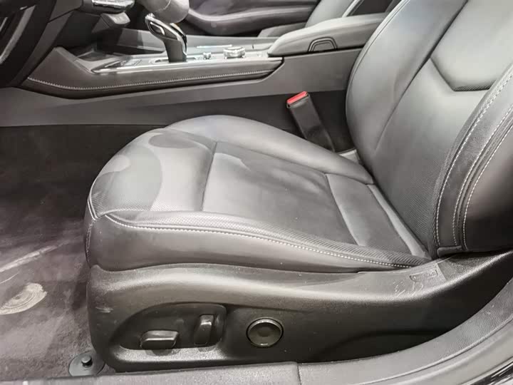 Фото 20 - Cadillac CT5