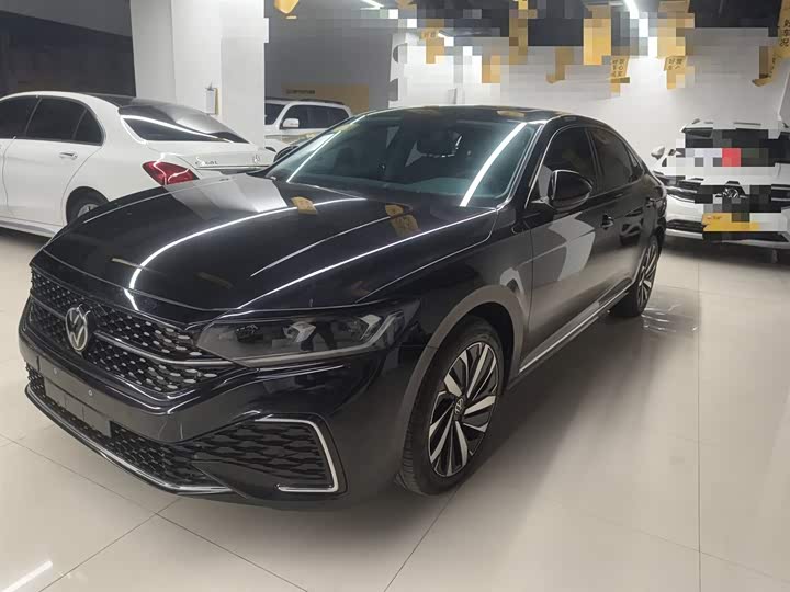 Фото 2 - Volkswagen Passat