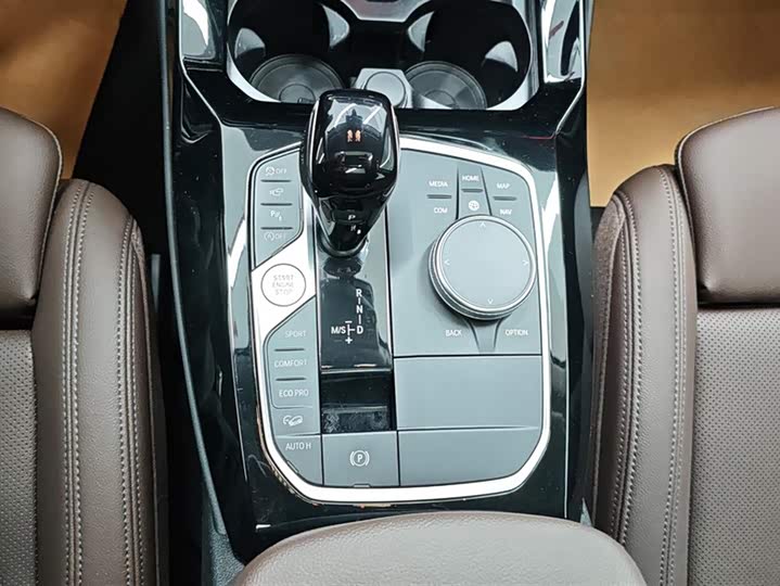 Фото 16 - BMW X3