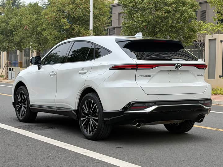 Фото 7 - Toyota Venza