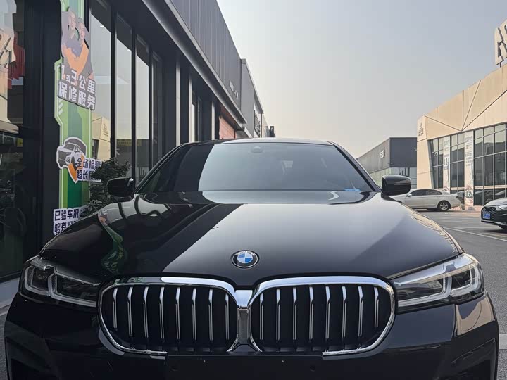 Фото 2 - BMW 5 Series