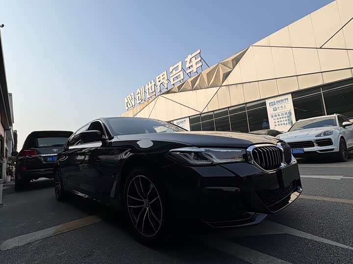 Фото 3 - BMW 5 Series