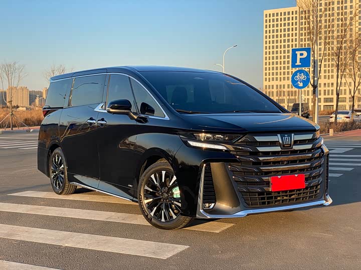 Фото 4 - Toyota Vellfire