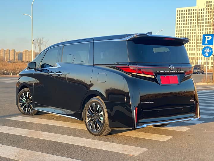 Фото 6 - Toyota Vellfire