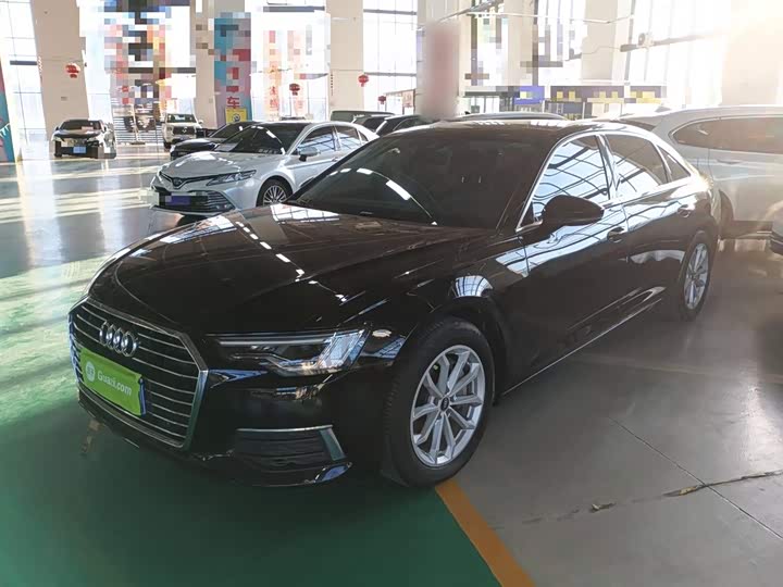 Фото 1 - Audi A6L