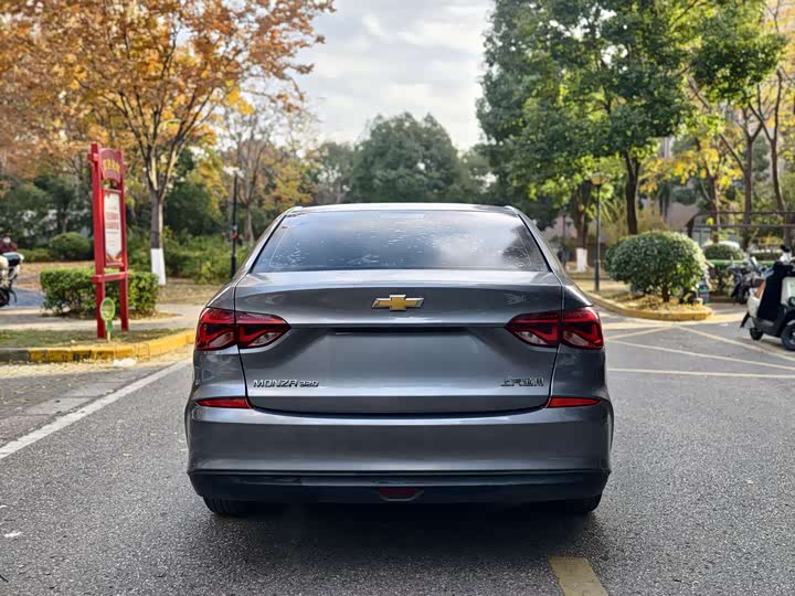 Фото 3 - Chevrolet Monza