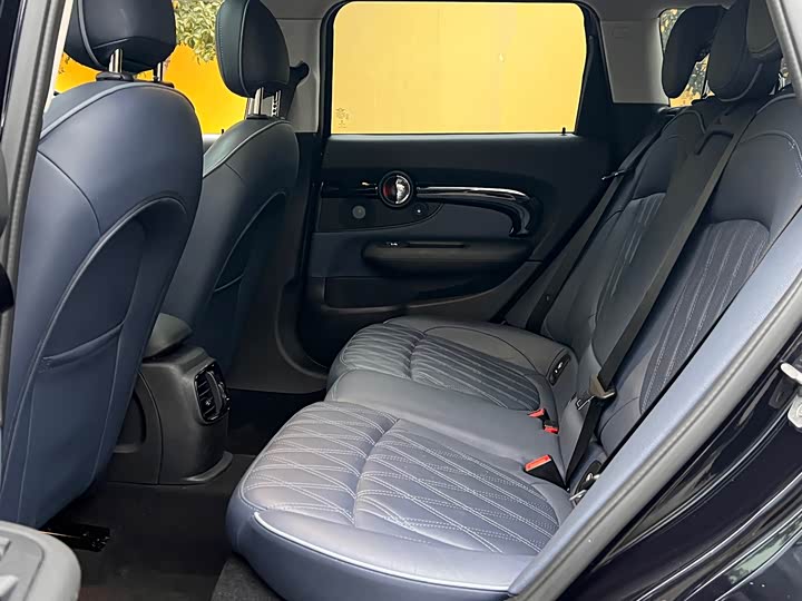 Фото 10 - Mini Clubman