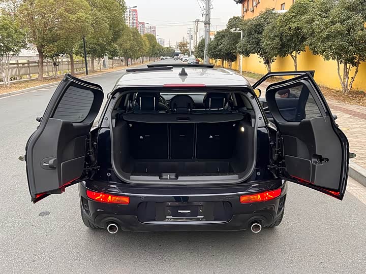 Фото 18 - Mini Clubman