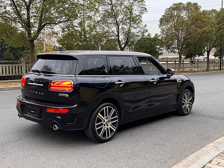 Фото 5 - Mini Clubman