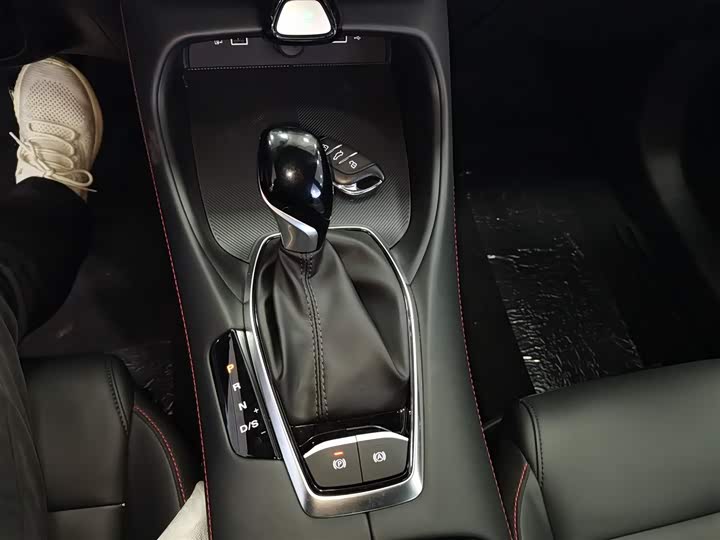 Фото 14 - MG Motor 5