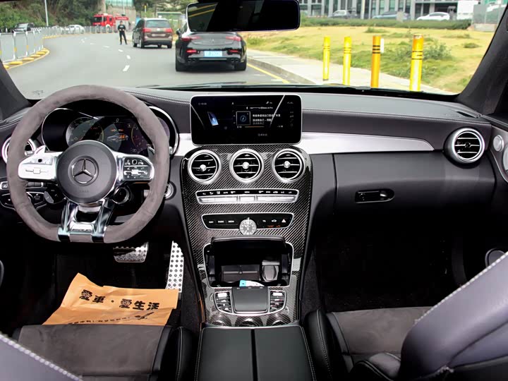 Фото 14 - Mercedes-Benz C-Class AMG