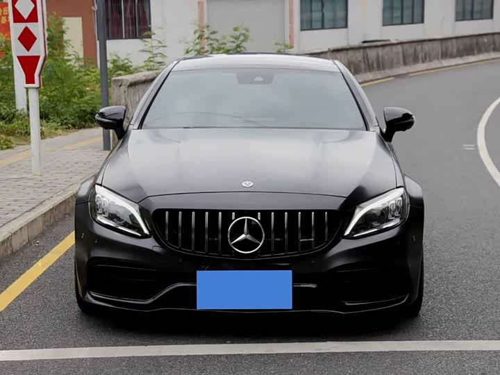 Фото 2 - Mercedes-Benz C-Class AMG