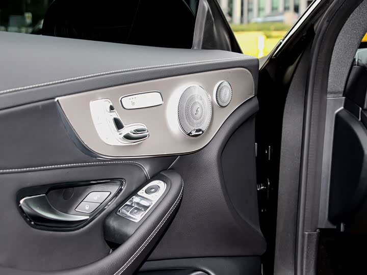 Фото 6 - Mercedes-Benz C-Class AMG