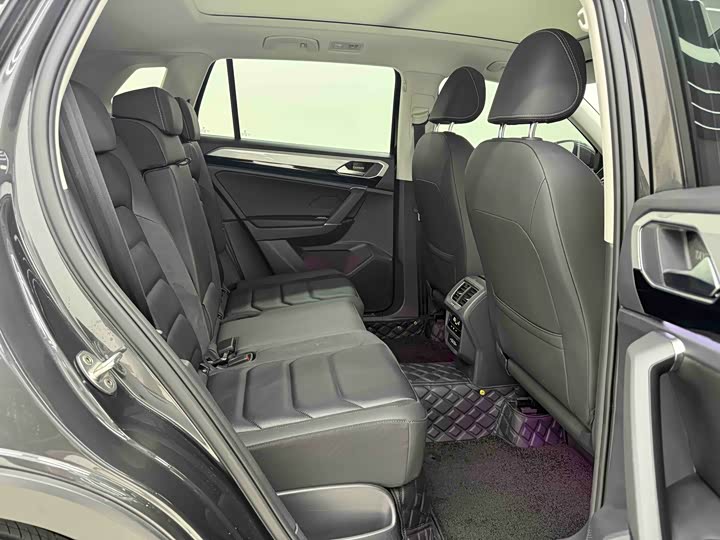 Фото 9 - Volkswagen Tayron