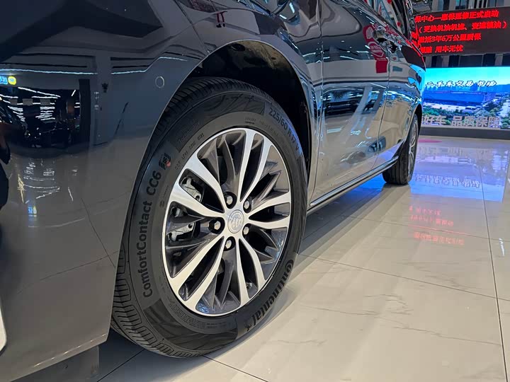 Фото 25 - Buick GL8 ES