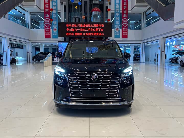 Фото 3 - Buick GL8 ES