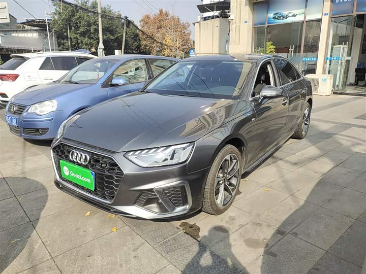 Фото 2 - Audi A4L