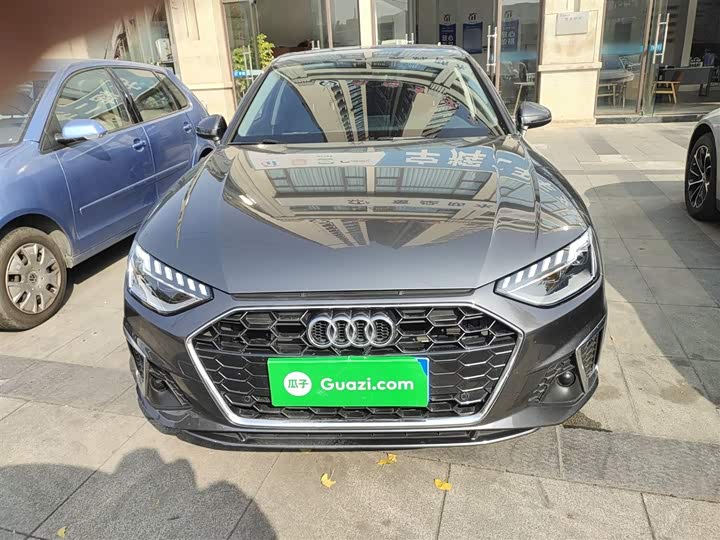 Фото 3 - Audi A4L