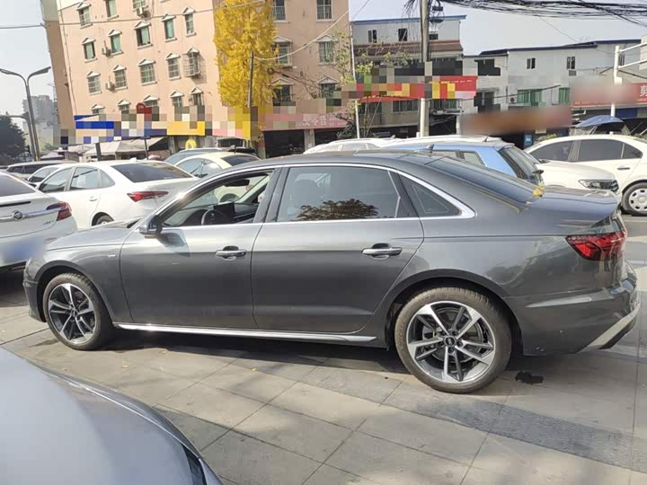 Фото 5 - Audi A4L