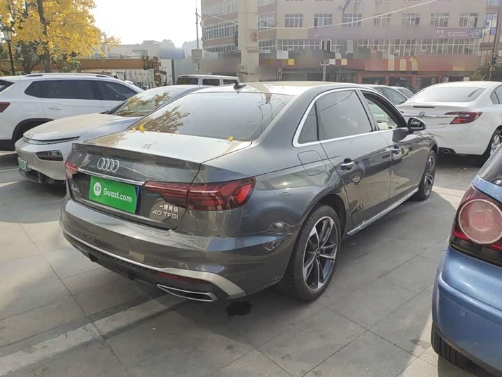 Фото 7 - Audi A4L