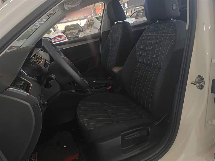 Фото 15 - Skoda Octavia Pro