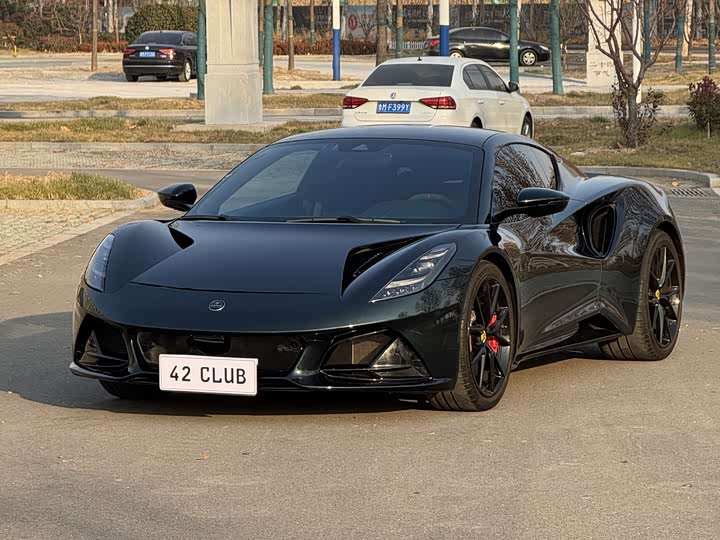 Фото 1 - Lotus Emira