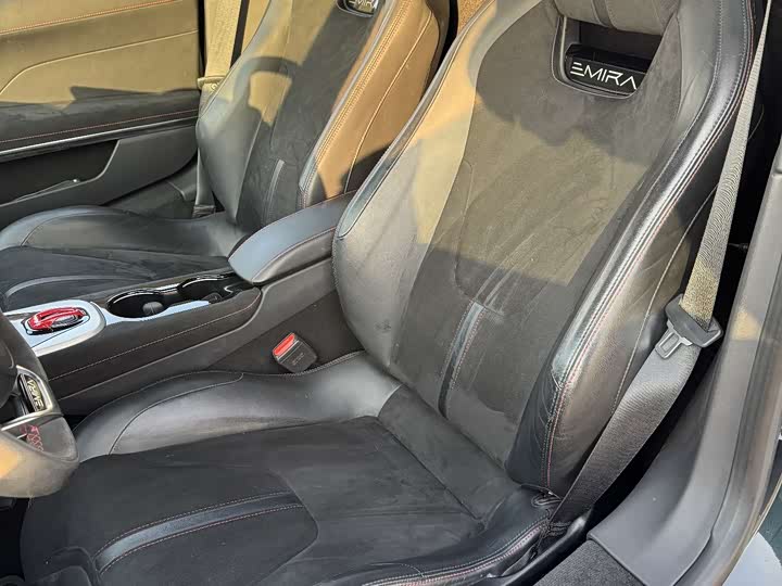 Фото 6 - Lotus Emira