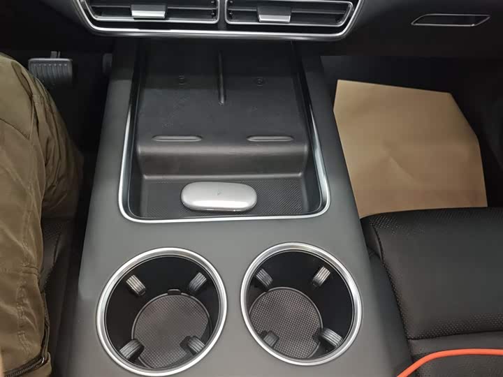 Фото 14 - LiXiang L7