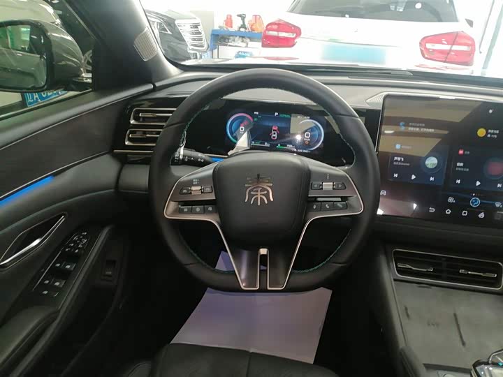 Фото 11 - BYD Qin L