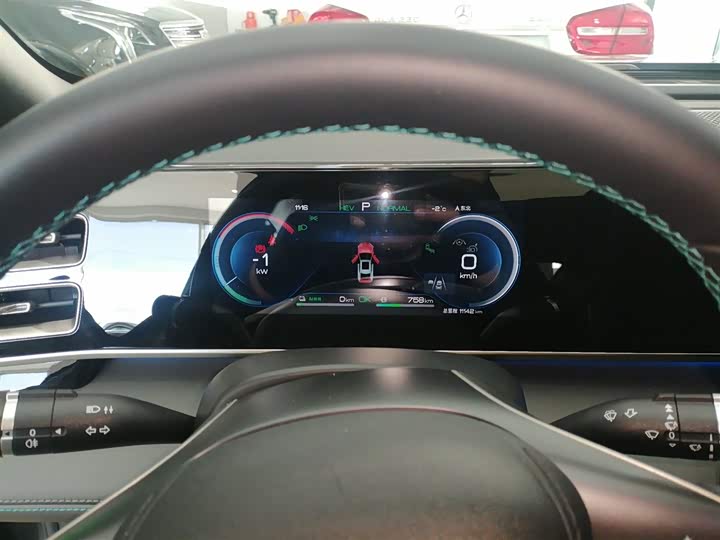 Фото 12 - BYD Qin L