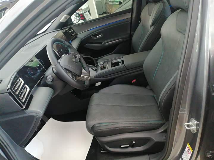 Фото 15 - BYD Qin L