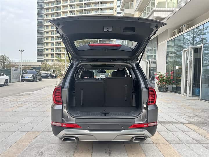 Фото 24 - Hyundai Santa Fe