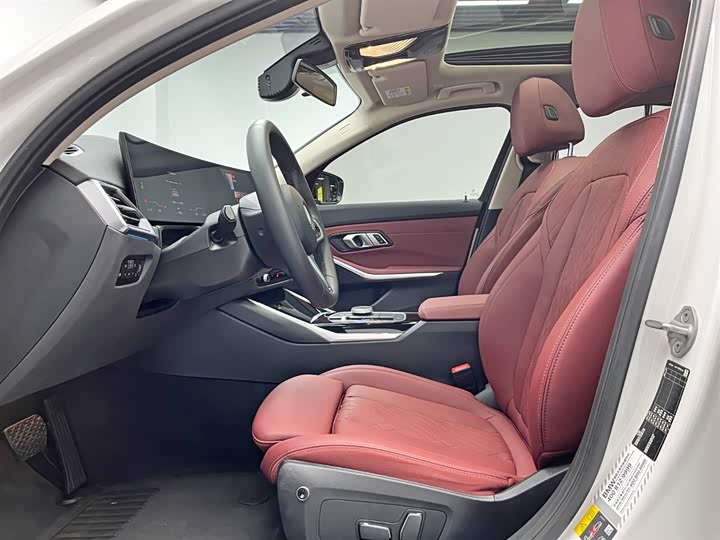 Фото 15 - BMW i3