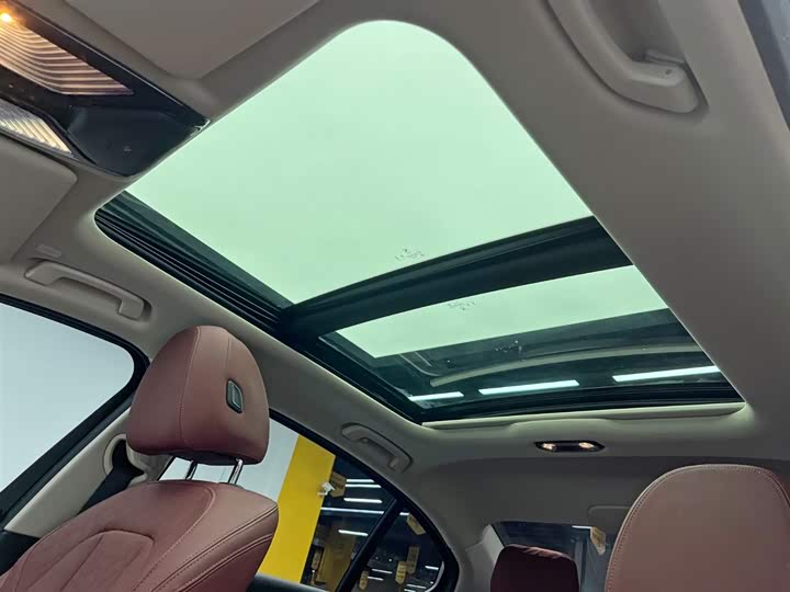 Фото 18 - BMW i3