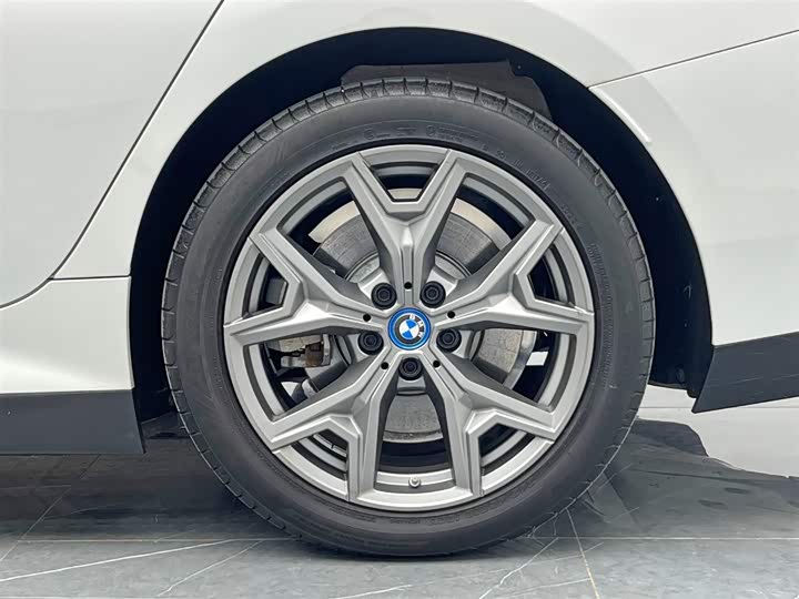 Фото 24 - BMW i3