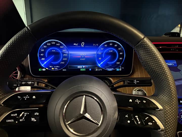 Фото 11 - Mercedes-Benz EQE SUV