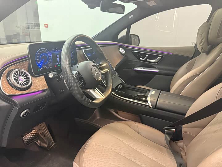 Фото 5 - Mercedes-Benz EQE SUV