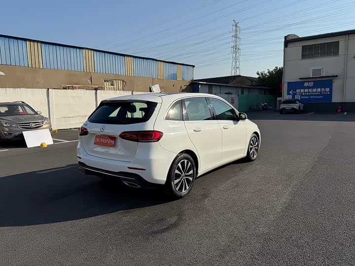 Фото 12 - Mercedes-Benz B-Class