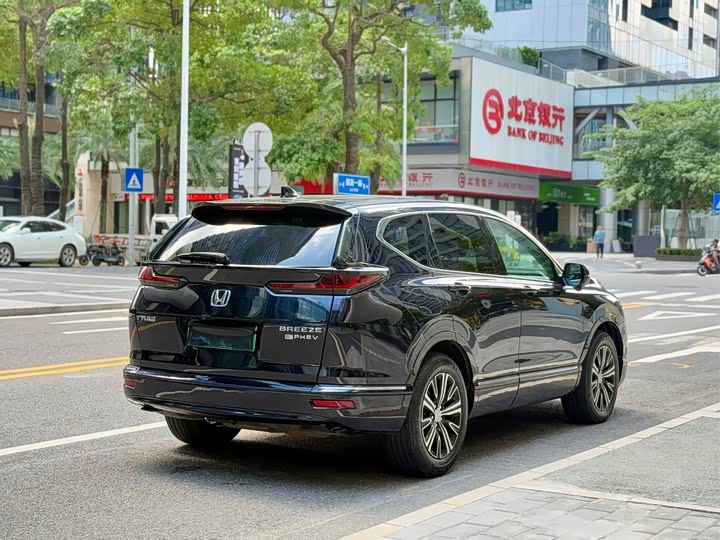 Фото 13 - Honda Breeze Hybrid
