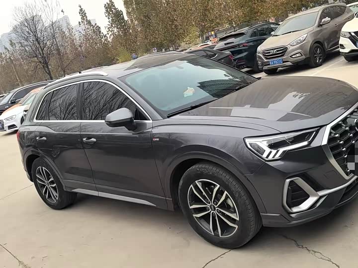 Фото 13 - Audi Q3