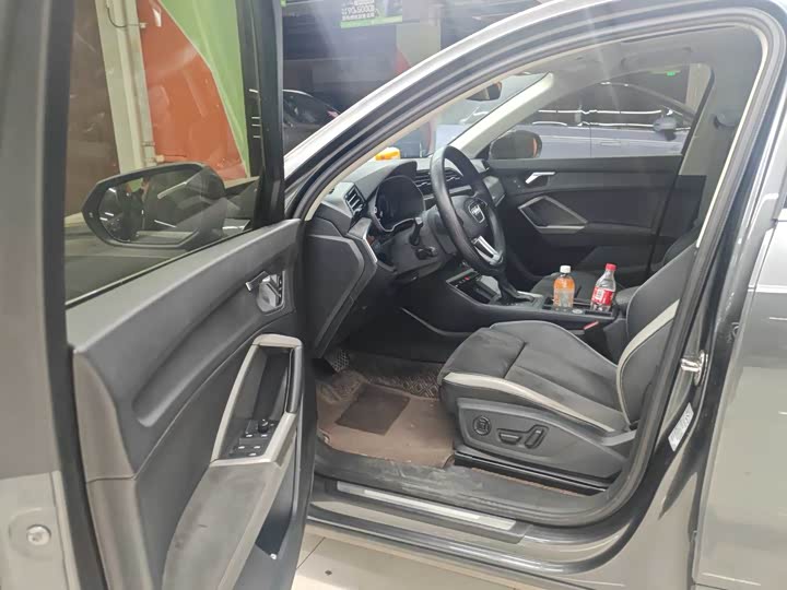 Фото 9 - Audi Q3