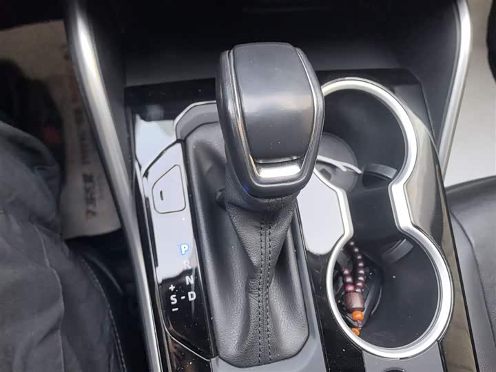 Фото 14 - Toyota Highlander