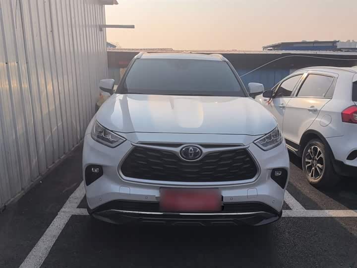 Фото 3 - Toyota Highlander