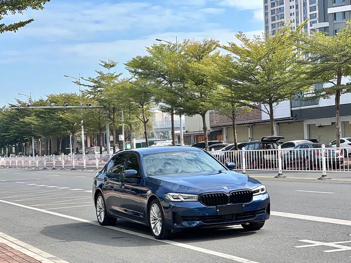 Фото 3 - BMW 5 Series