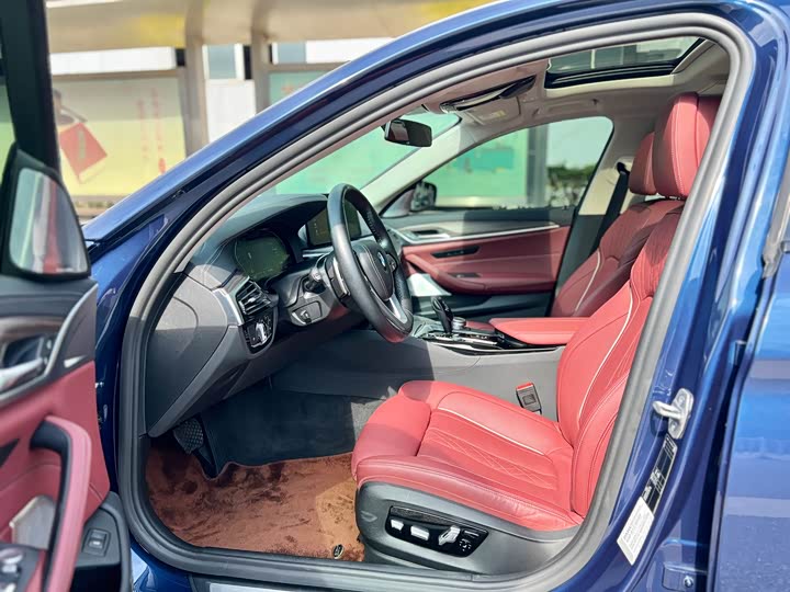 Фото 6 - BMW 5 Series