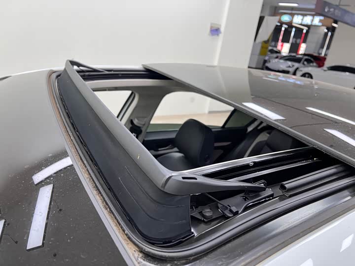 Фото 24 - Volkswagen Golf