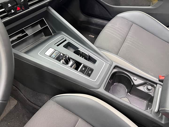 Фото 25 - Volkswagen Golf