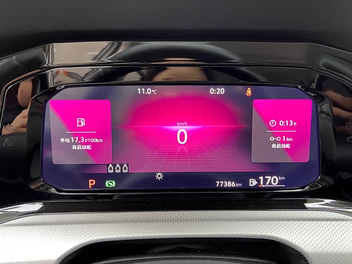 Фото 27 - Volkswagen Golf